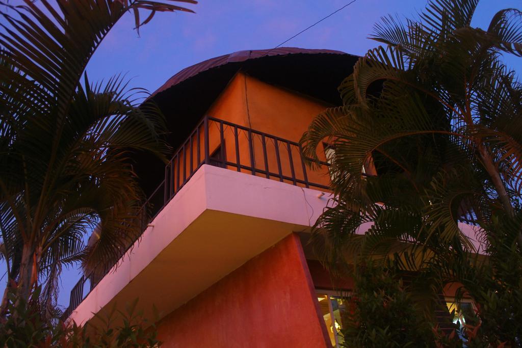 Fullhouse Resort Mae Suai Rum bild