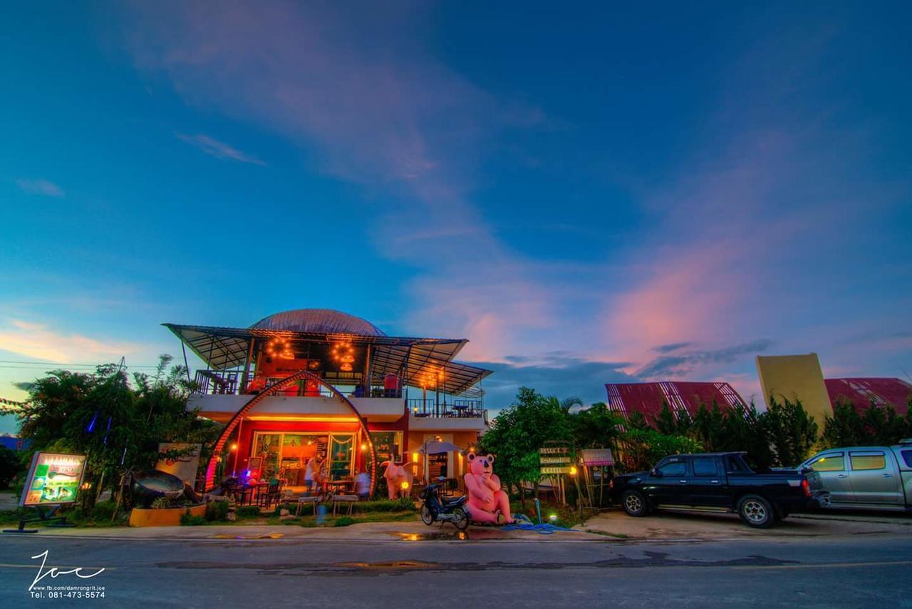 Fullhouse Resort Mae Suai Exteriör bild